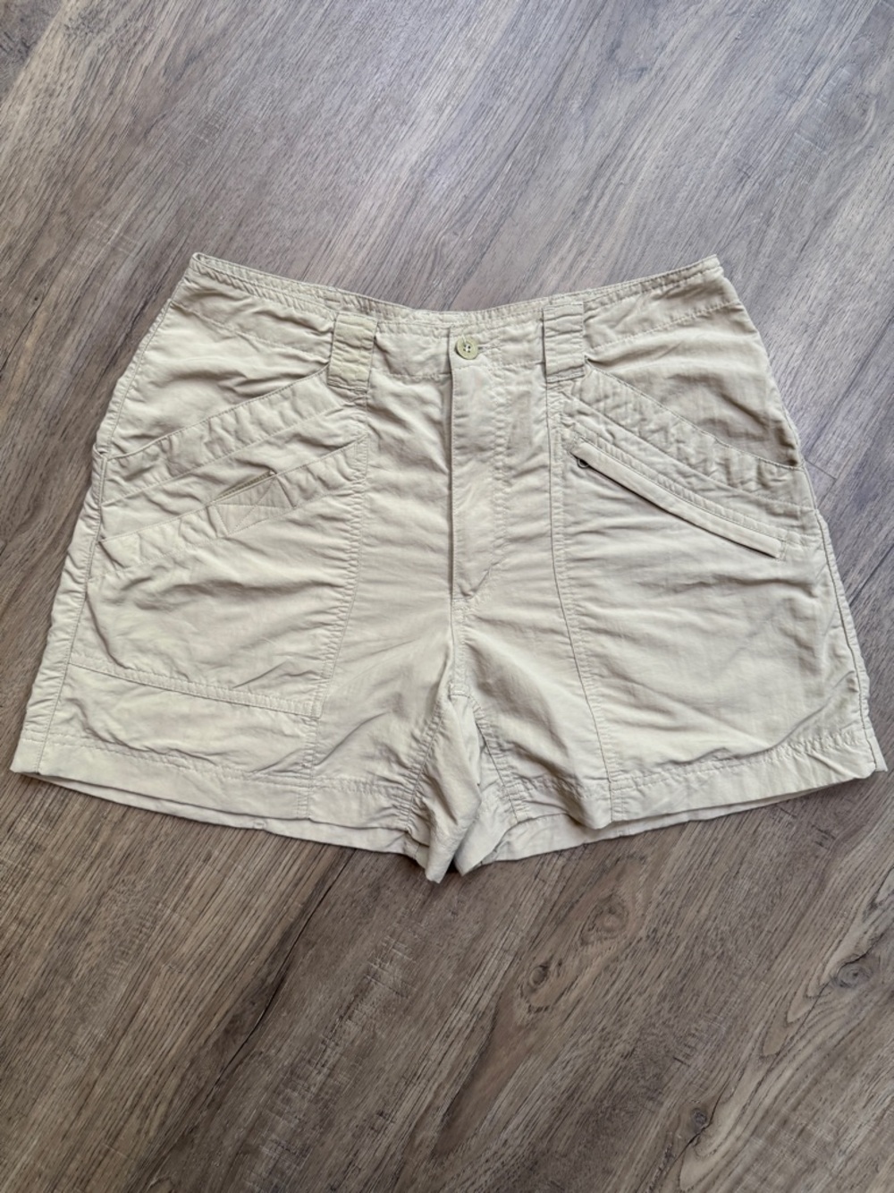 Royal Robbins Outdoor Travel Clothing Beige Outdoor Shorts - Size 4